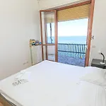 Iflat In Vista Varazze