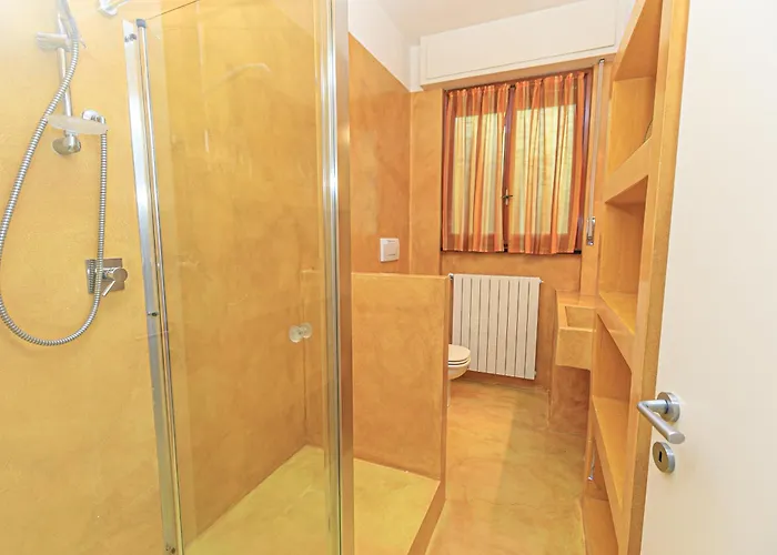 Iflat In Vista * Varazze